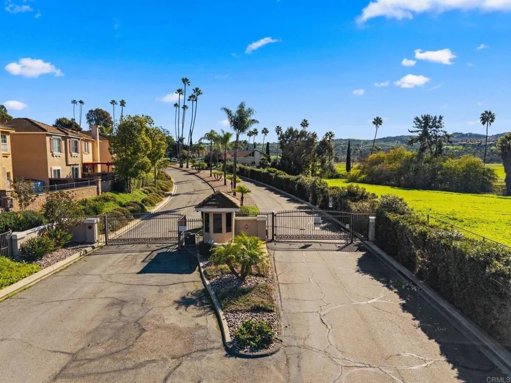 32 Via Casitas Bonsall, CA 92003