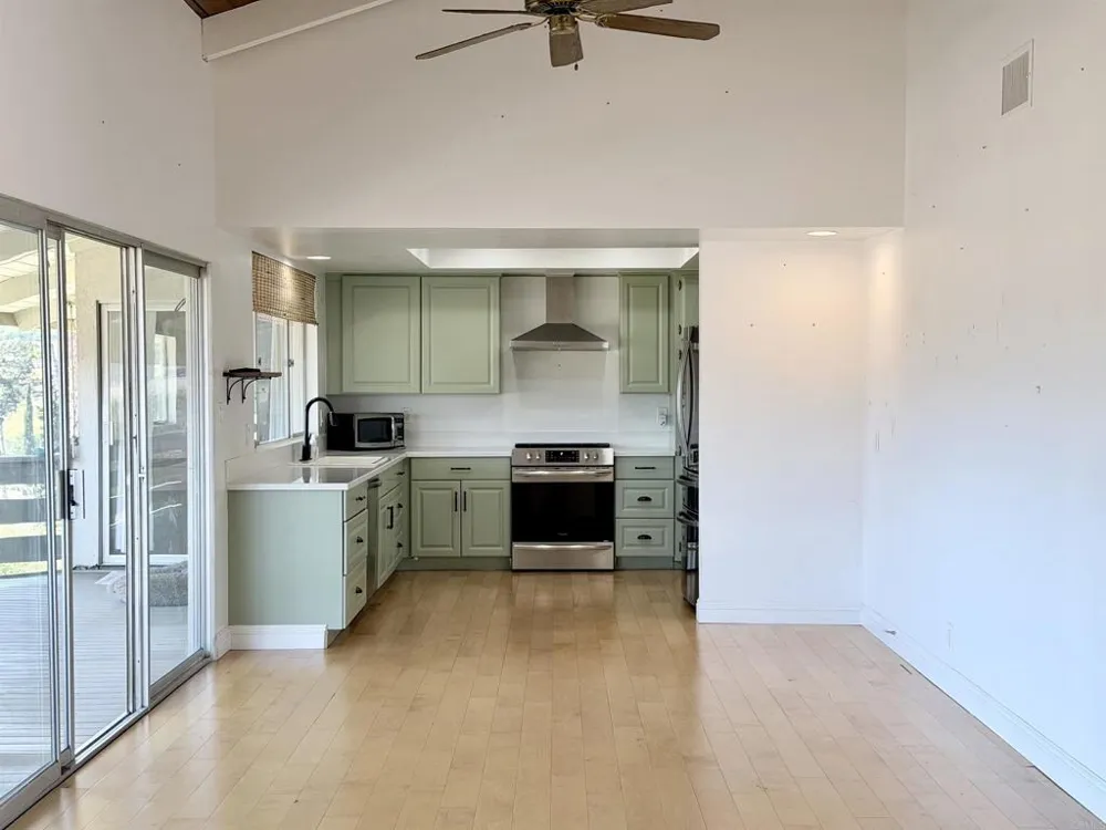 32 Via Casitas Bonsall, CA 92003