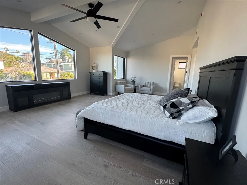 1612 Gates Avenue Manhattan Beach, CA 90266