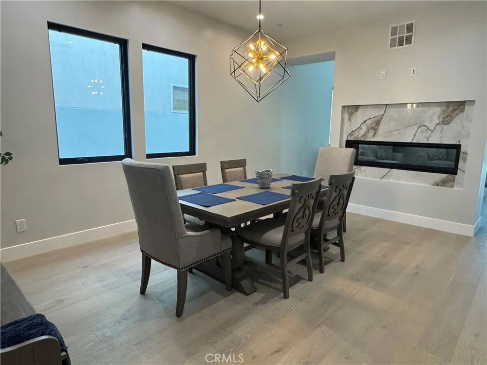 1612 Gates Avenue Manhattan Beach, CA 90266