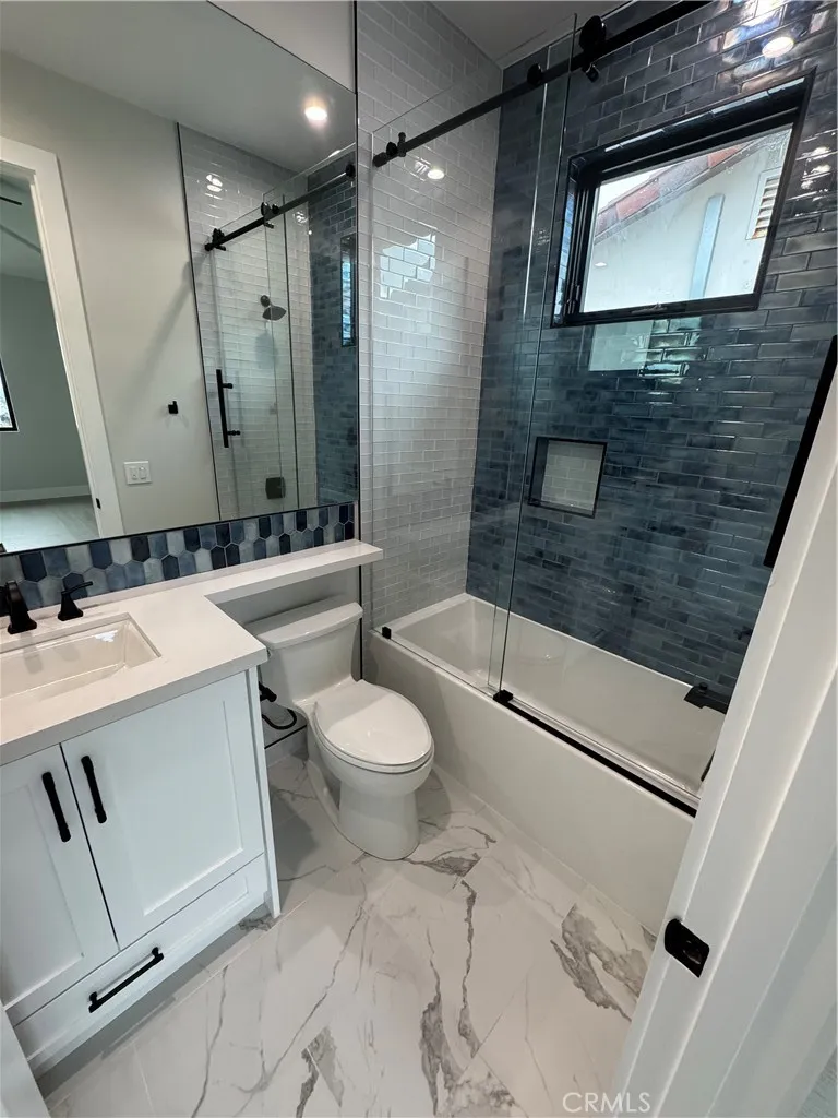 1612 Gates Avenue Manhattan Beach, CA 90266