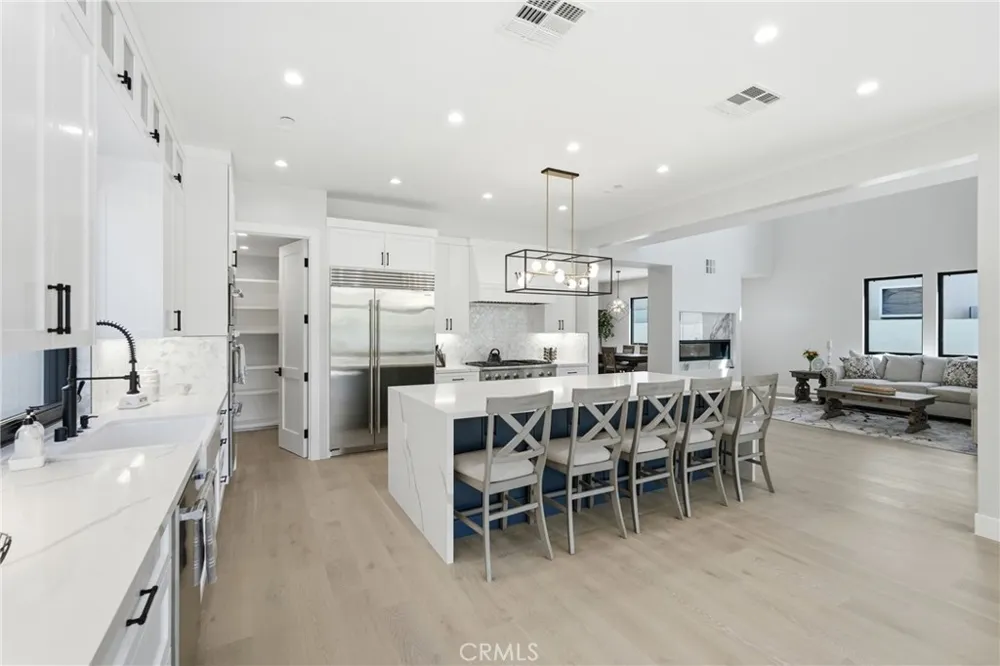 1612 Gates Avenue Manhattan Beach, CA 90266