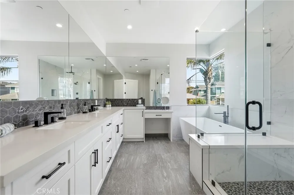 1612 Gates Avenue Manhattan Beach, CA 90266