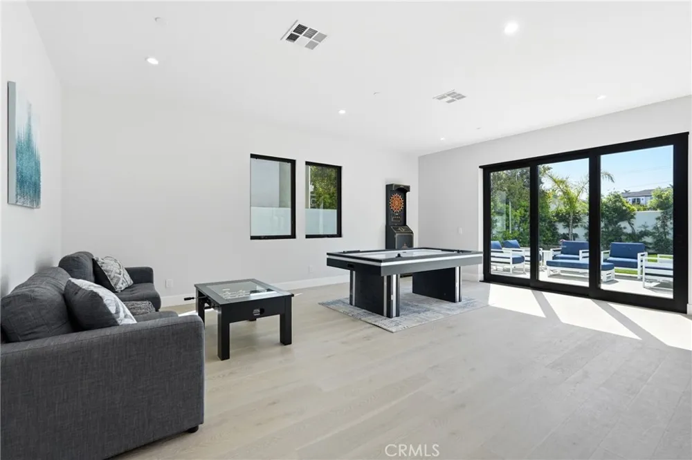 1612 Gates Avenue Manhattan Beach, CA 90266