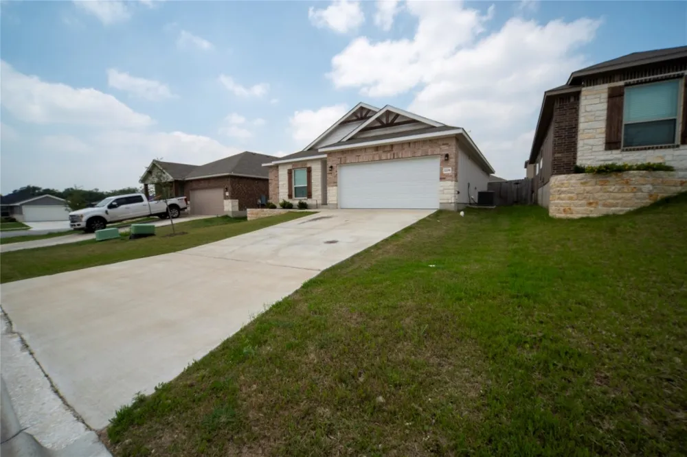 2208 Chia Court Temple, TX 76501