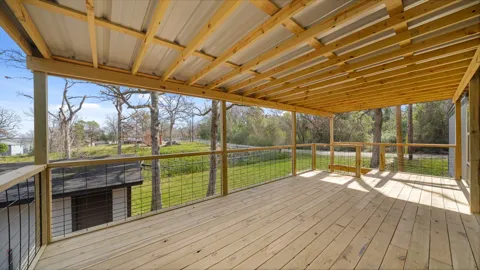 721 Queens Drive