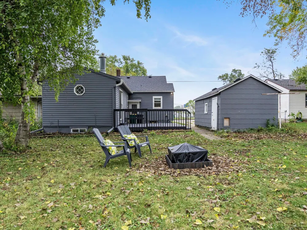 406 5th Street NW Montgomery, MN 56069