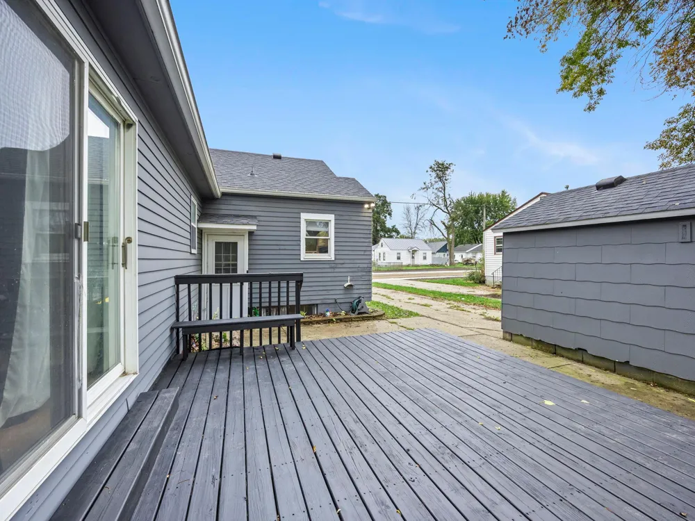 406 5th Street NW Montgomery, MN 56069