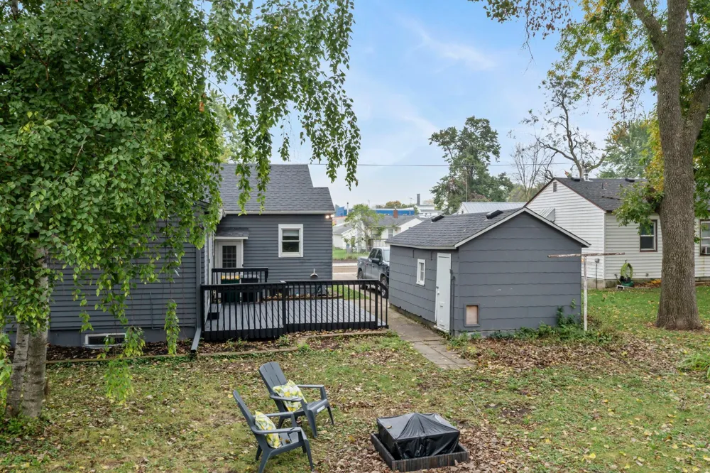 406 5th Street NW Montgomery, MN 56069