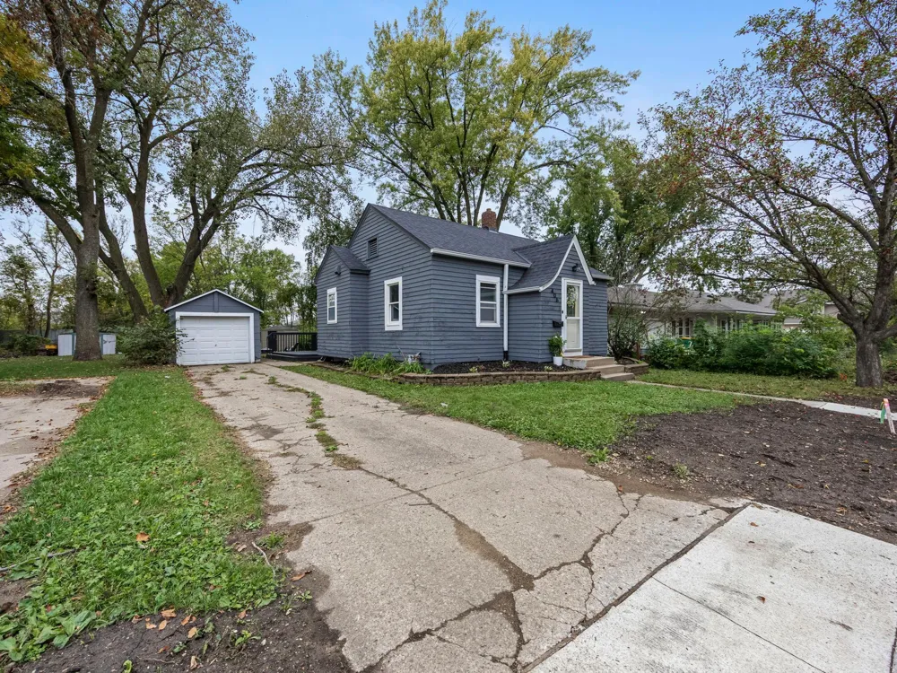 406 5th Street NW Montgomery, MN 56069