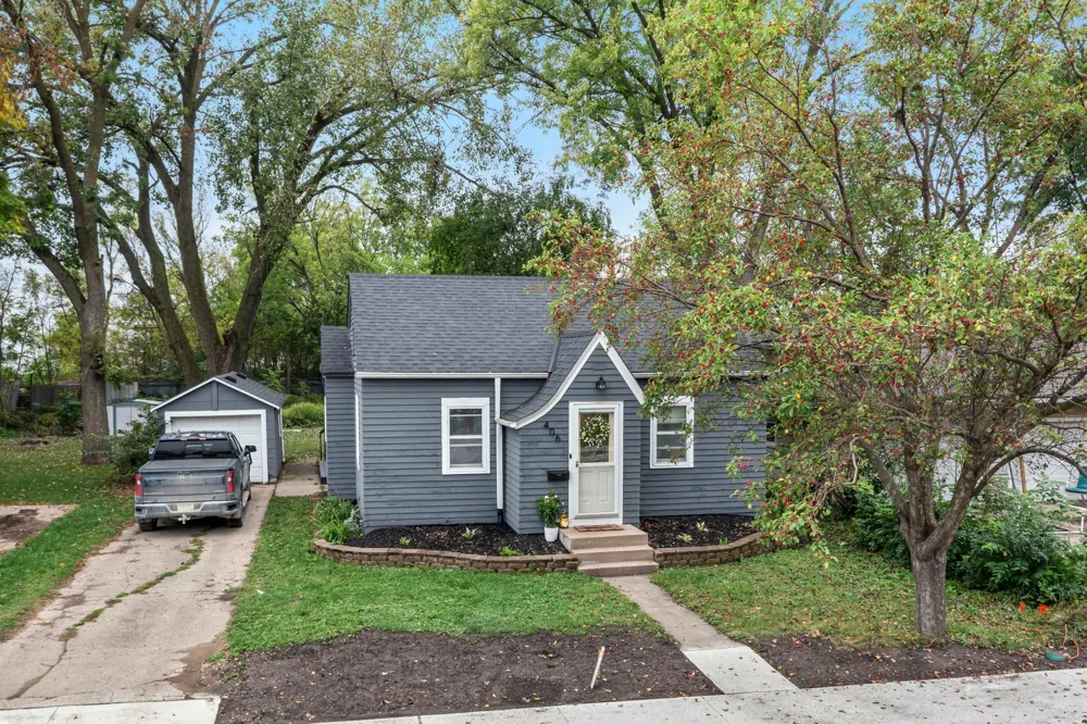 406 5th Street NW Montgomery, MN 56069