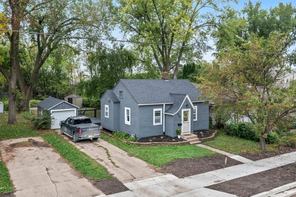 406 5th Street NW Montgomery, MN 56069
