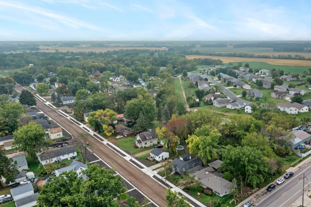 406 5th Street NW Montgomery, MN 56069