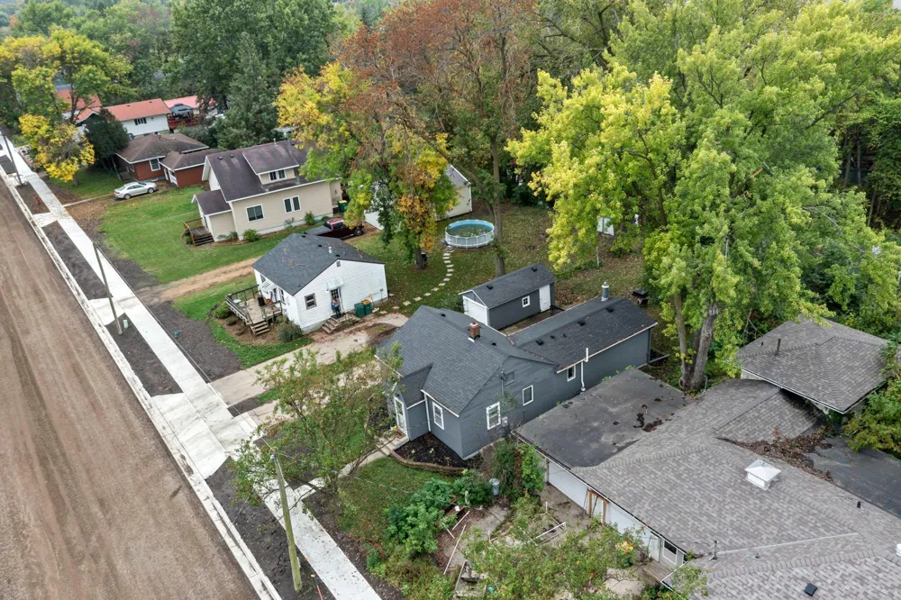 406 5th Street NW Montgomery, MN 56069