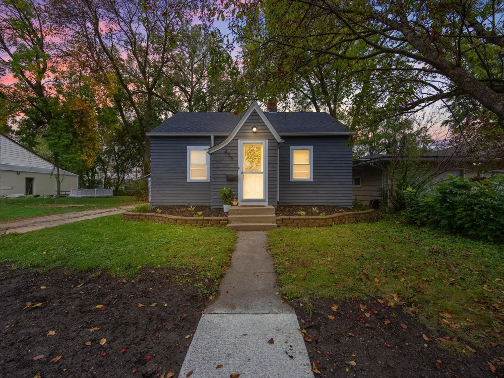 406 5th Street NW Montgomery, MN 56069