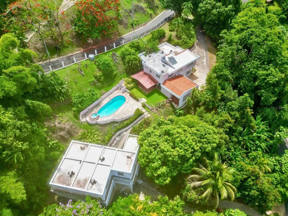 D 17 SUNSET HILLS Guaynabo, PR 00970