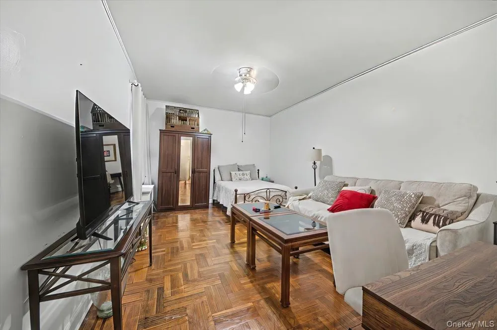 1045 Anderson Avenue #3D Bronx, NY 10452