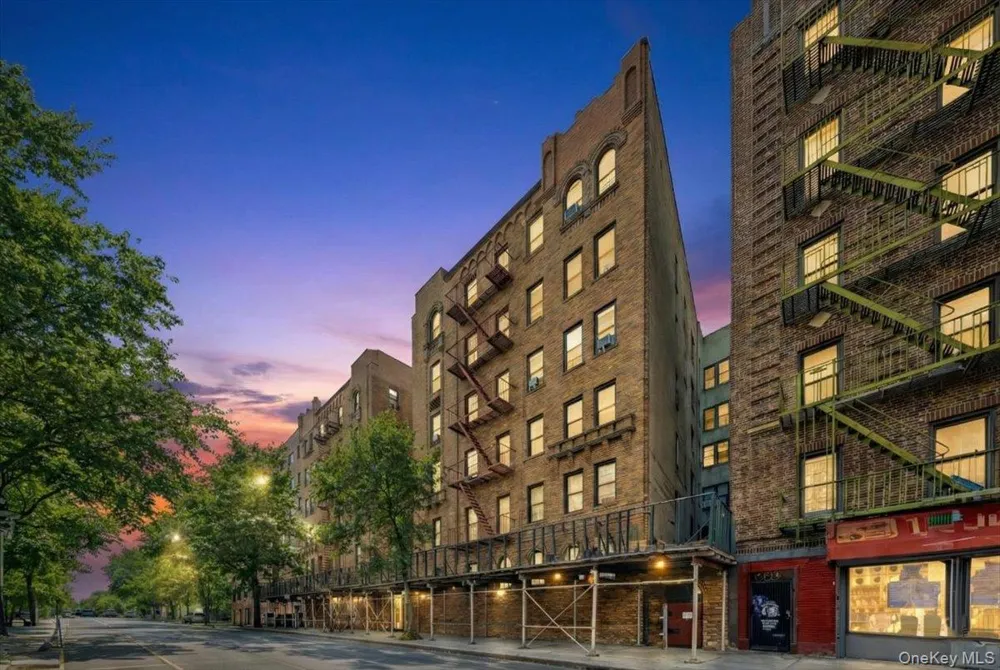 1045 Anderson Avenue #3D Bronx, NY 10452