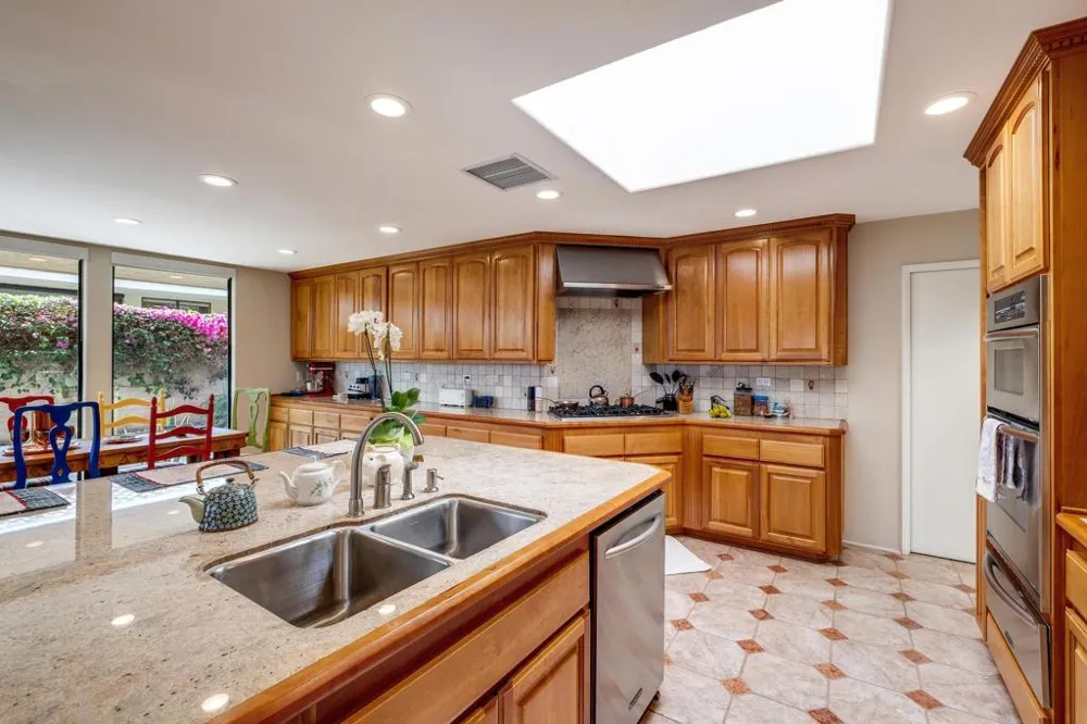 70 Columbia Drive Rancho Mirage, CA 92270