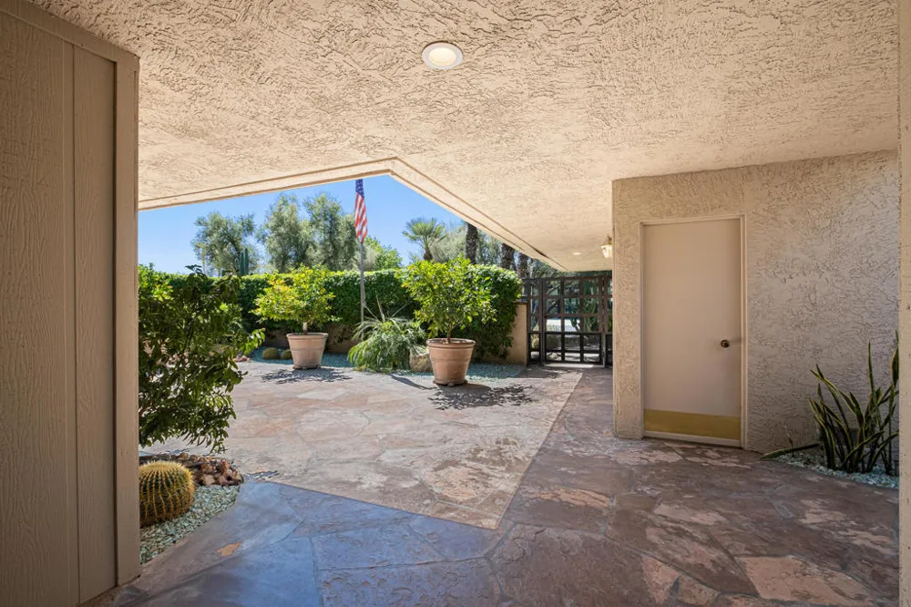70 Columbia Drive Rancho Mirage, CA 92270