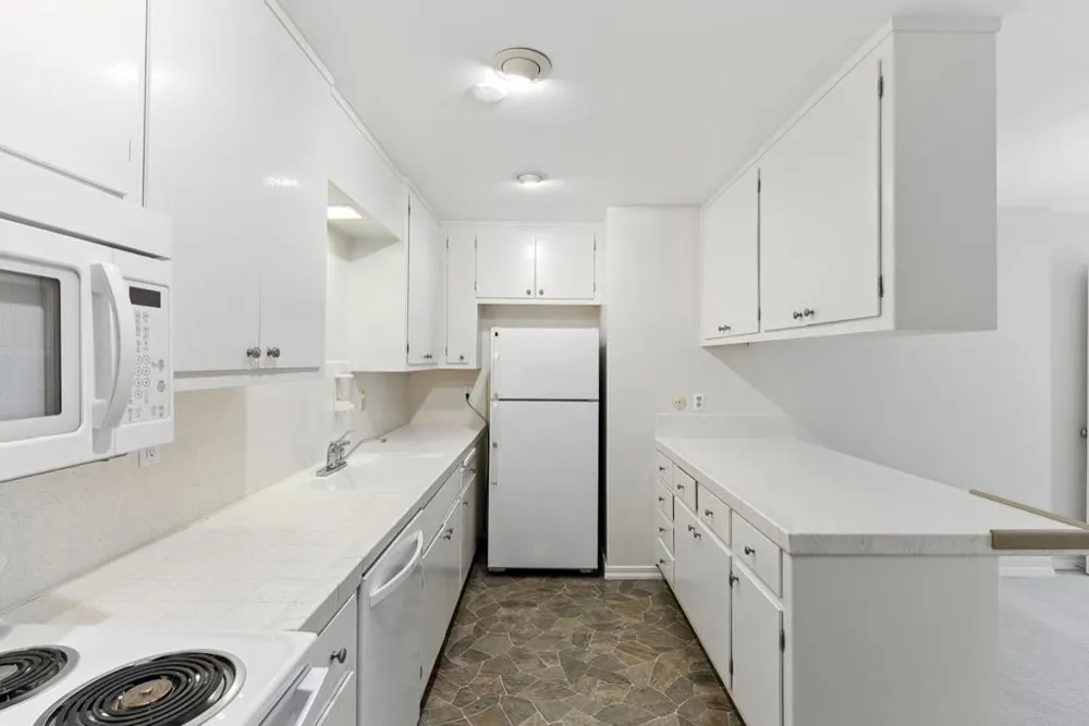 728 Elm Street #205 San Carlos, CA 94070