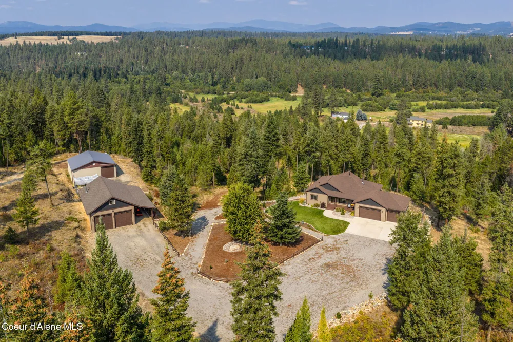 36120 Milan Elk Road Chattaroy, WA 99003