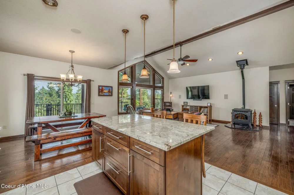 36120 Milan Elk Road Chattaroy, WA 99003