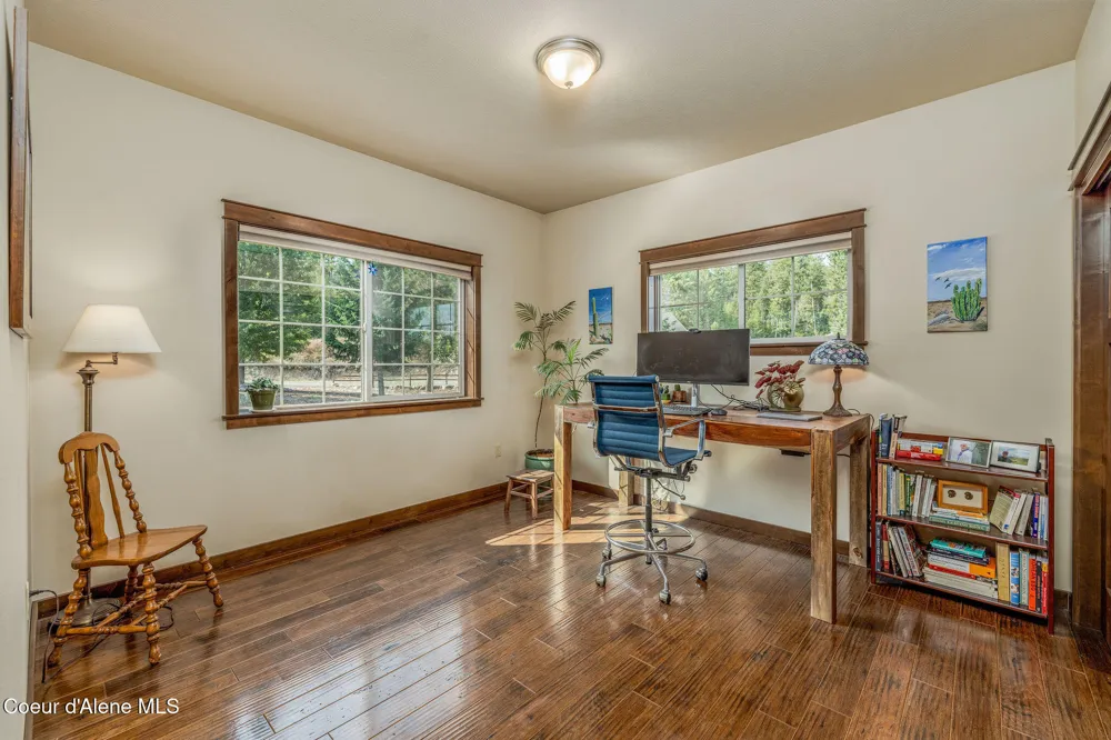 36120 Milan Elk Road Chattaroy, WA 99003