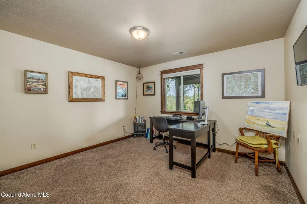 36120 Milan Elk Road Chattaroy, WA 99003