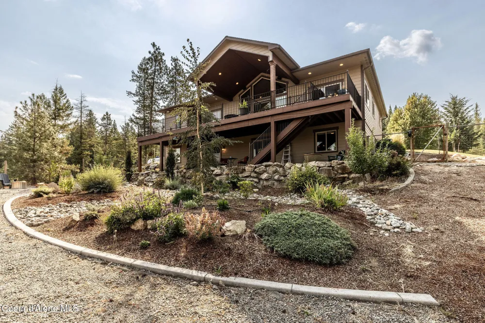36120 Milan Elk Road Chattaroy, WA 99003