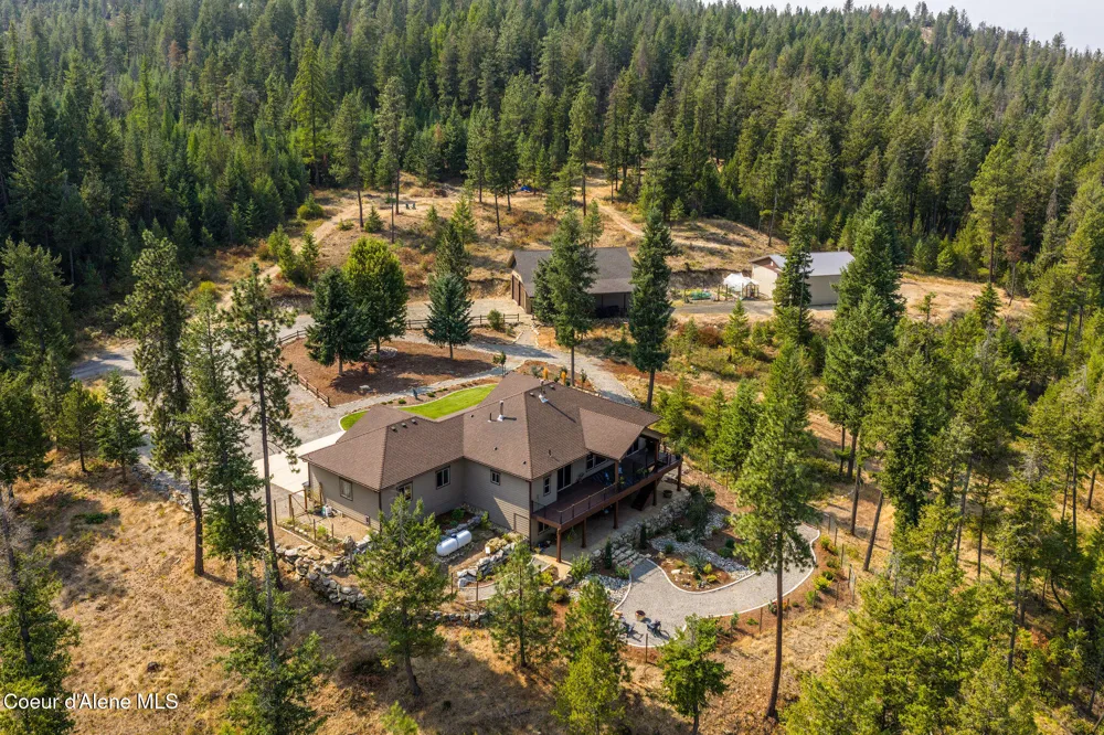 36120 Milan Elk Road Chattaroy, WA 99003