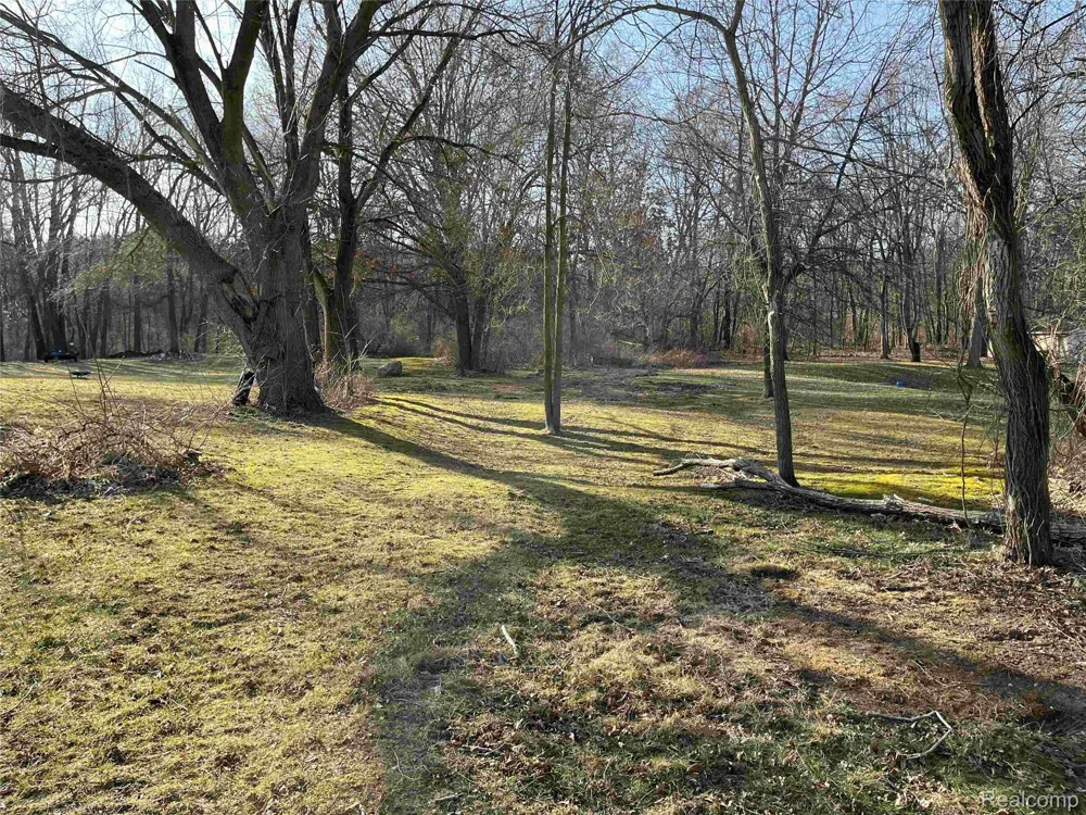 Sherwood Drive Springfield Charter Township, MI 48350
