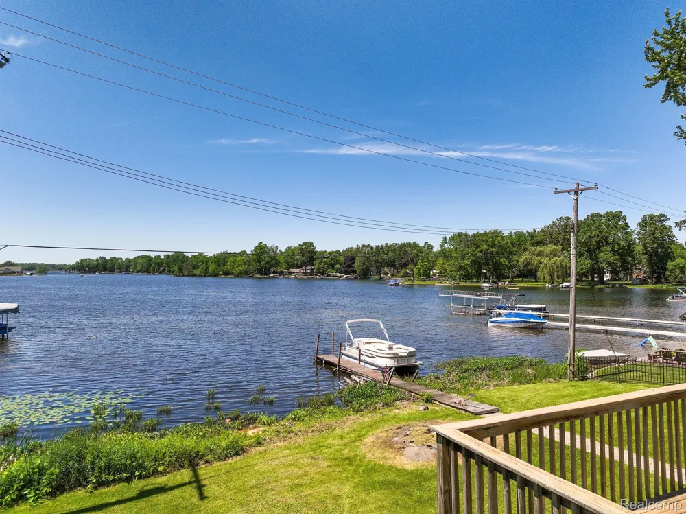 1794 S HUGHES ROAD Brighton Township, MI 48114