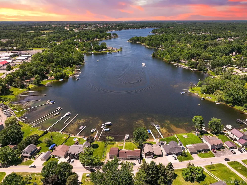 1794 S HUGHES ROAD Brighton Township, MI 48114