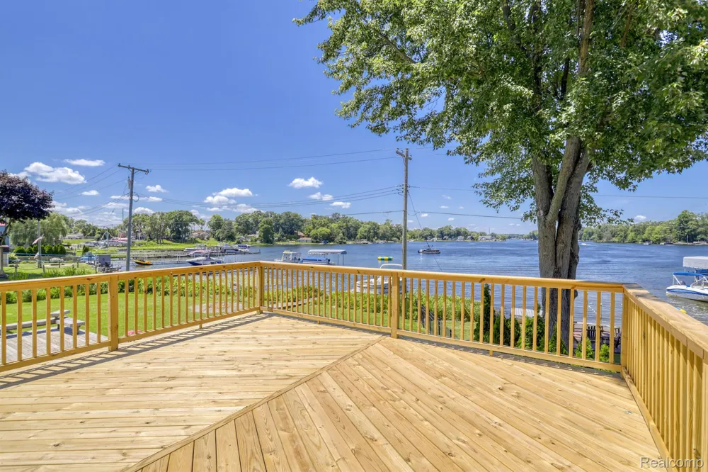 1794 S HUGHES ROAD Brighton Township, MI 48114