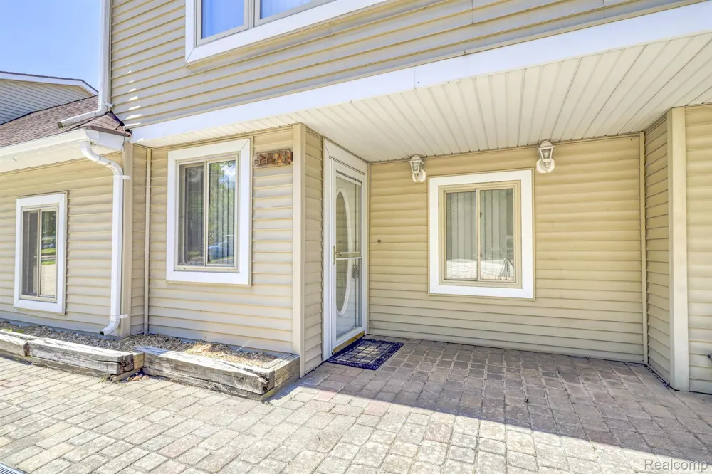 1794 S HUGHES ROAD Brighton Township, MI 48114