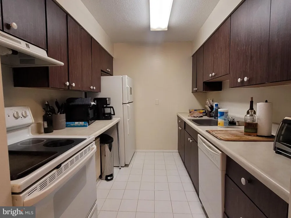 1420 LOCUST STREET #14P Philadelphia, PA 19102