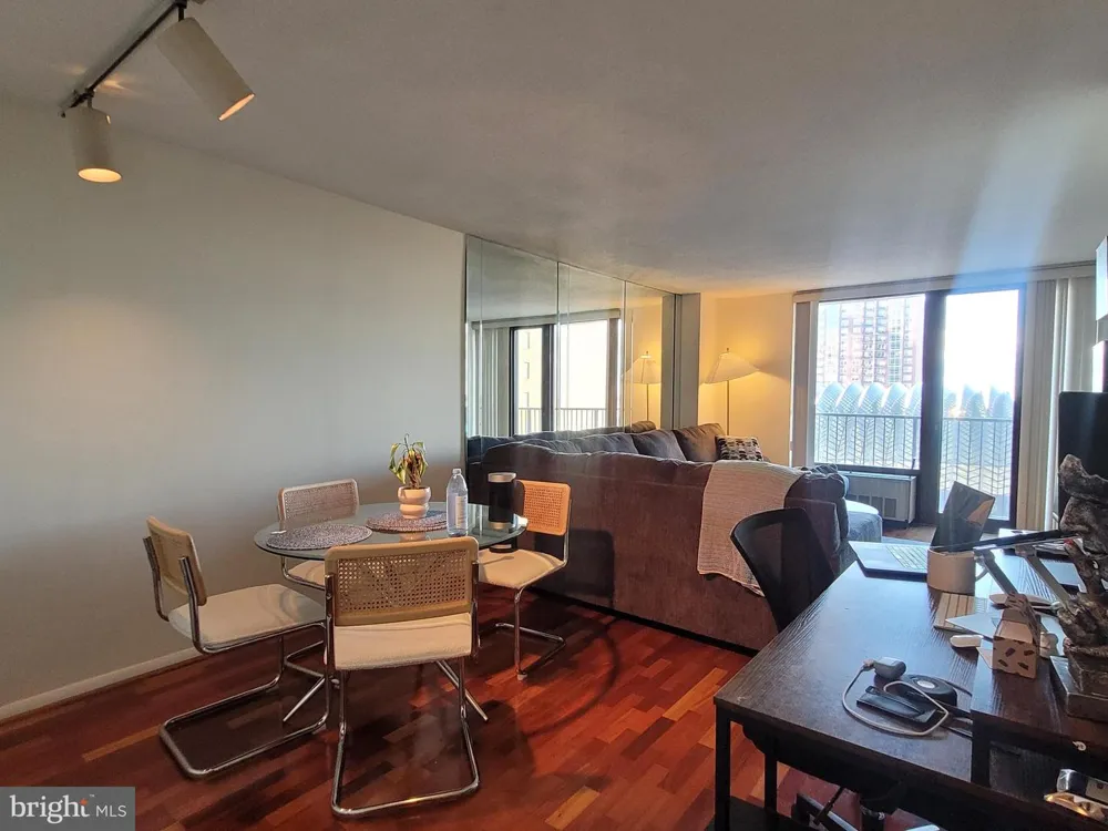 1420 LOCUST STREET #14P Philadelphia, PA 19102