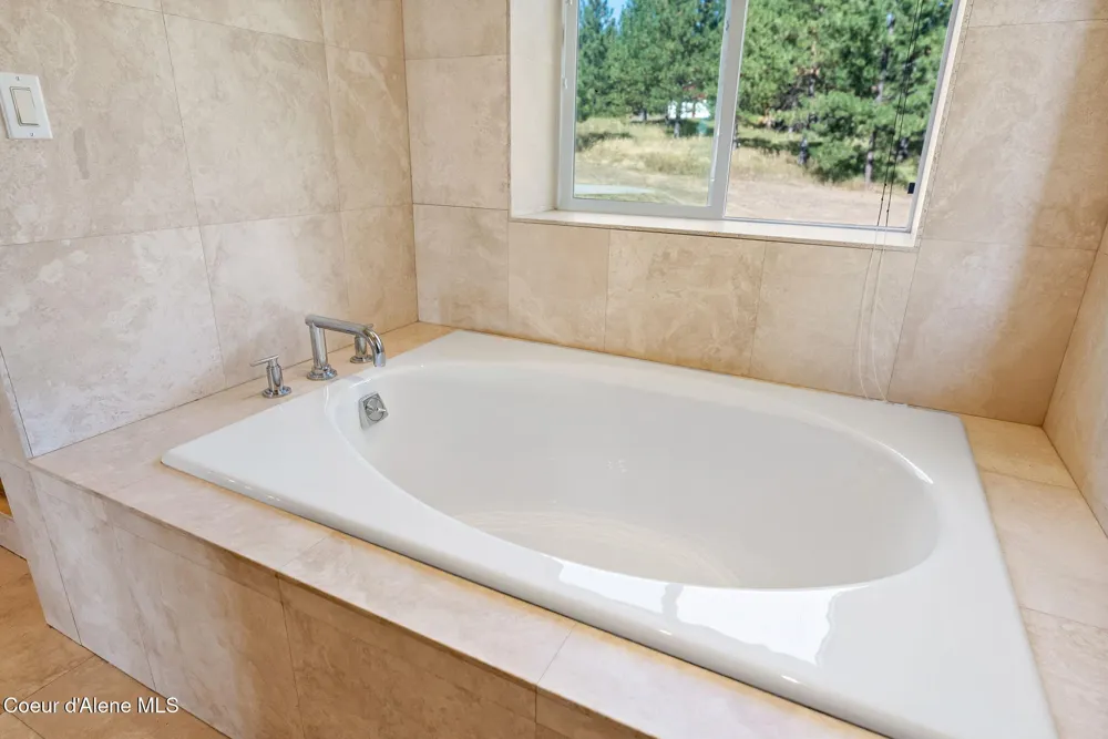 2953 E Badger Road Harrison, ID 83833