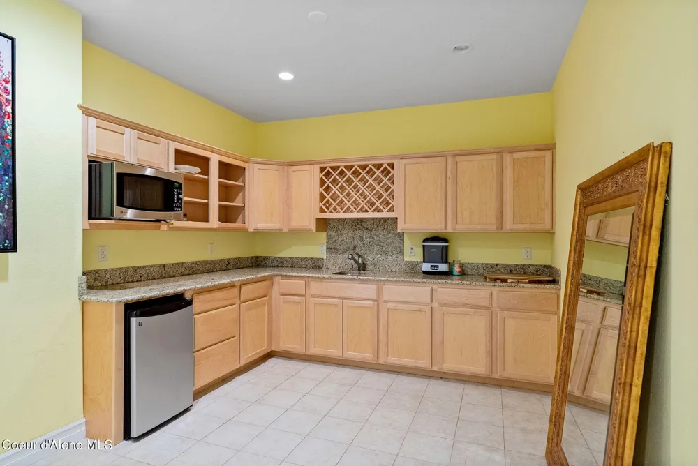 2953 E Badger Road Harrison, ID 83833