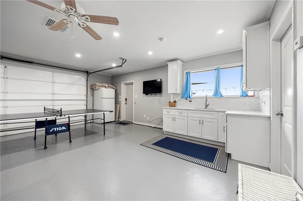 140 Zenna Drive Mathis, TX 78368