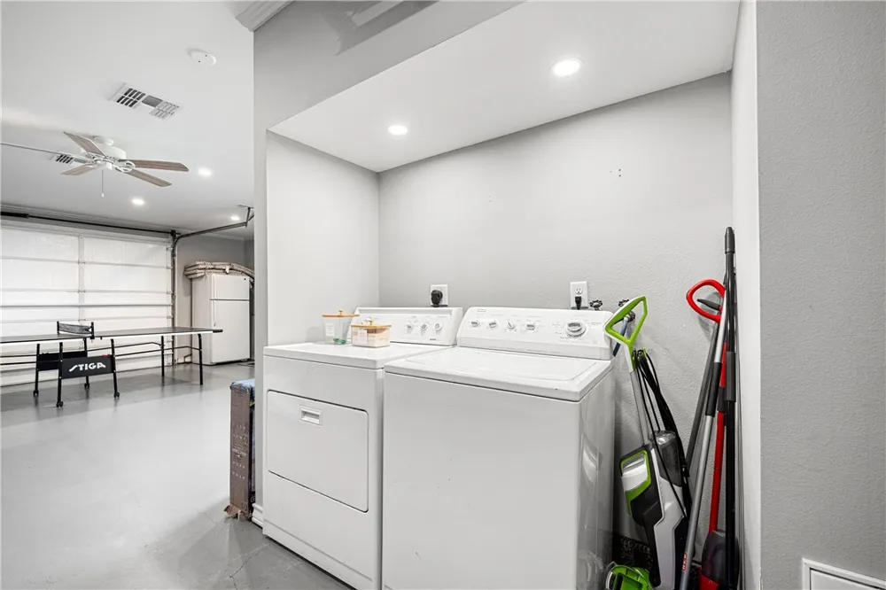140 Zenna Drive Mathis, TX 78368