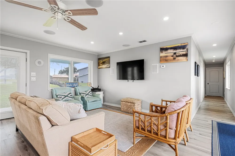 140 Zenna Drive Mathis, TX 78368