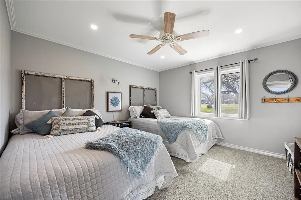 140 Zenna Drive Mathis, TX 78368
