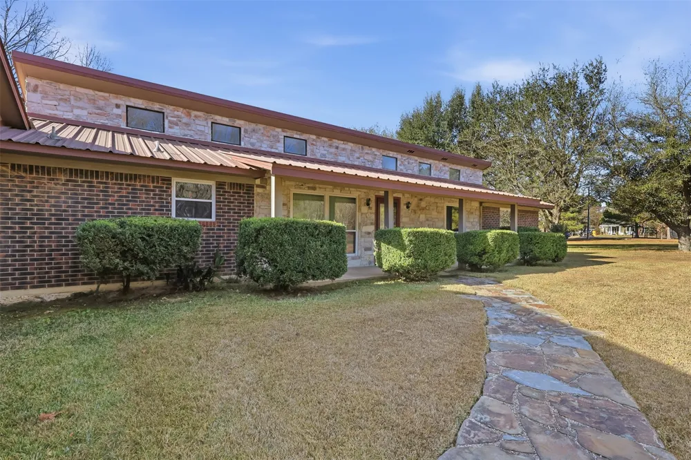 132 CR 2933 Pittsburg, TX 75686