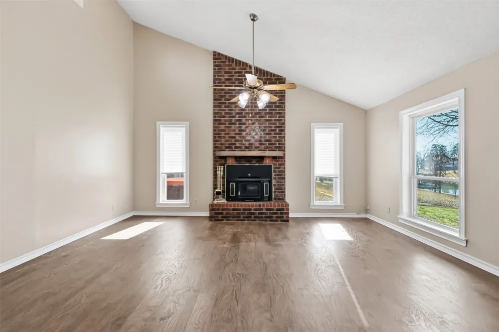 132 CR 2933 Pittsburg, TX 75686