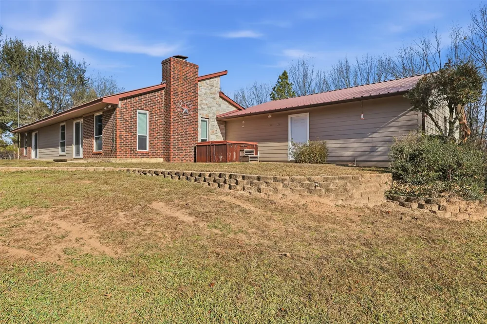 132 CR 2933 Pittsburg, TX 75686