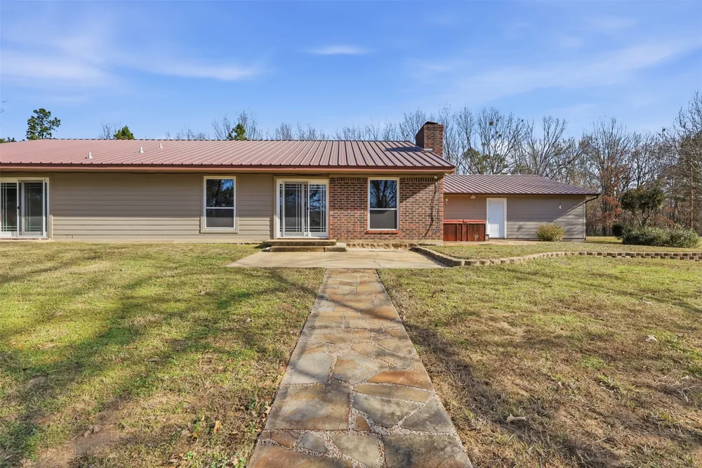 132 CR 2933 Pittsburg, TX 75686