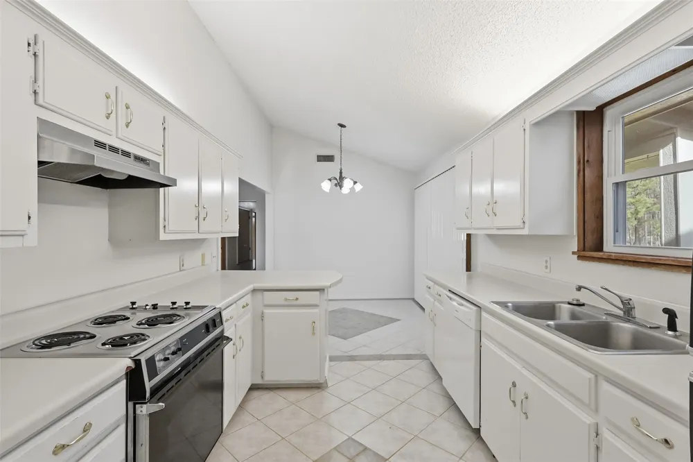 132 CR 2933 Pittsburg, TX 75686