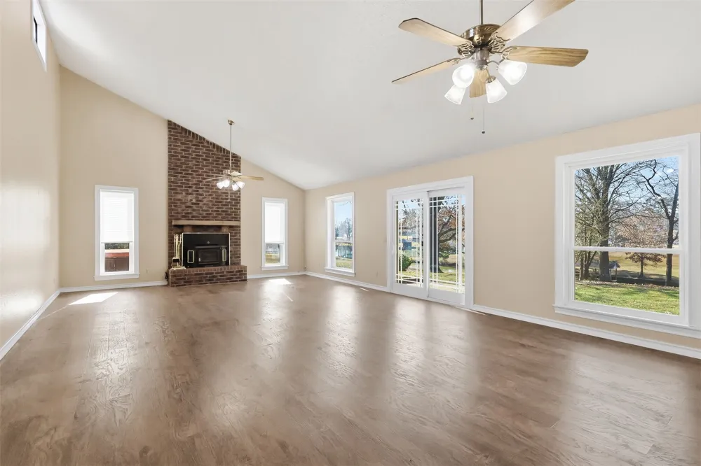 132 CR 2933 Pittsburg, TX 75686